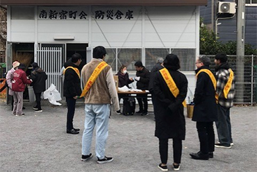 南新宿商店会清掃活動