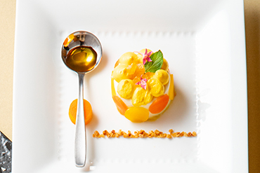 東京産人参のムース 生姜の香り 東京産エキストラバージンオリーブオイルを添えて